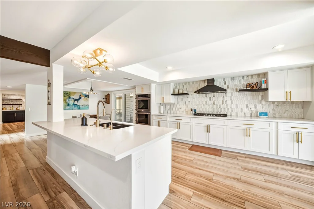 2930 Bel Air, Las Vegas, NV 89109