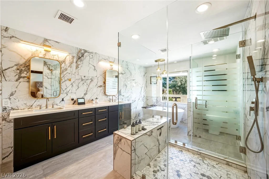 2930 Bel Air, Las Vegas, NV 89109