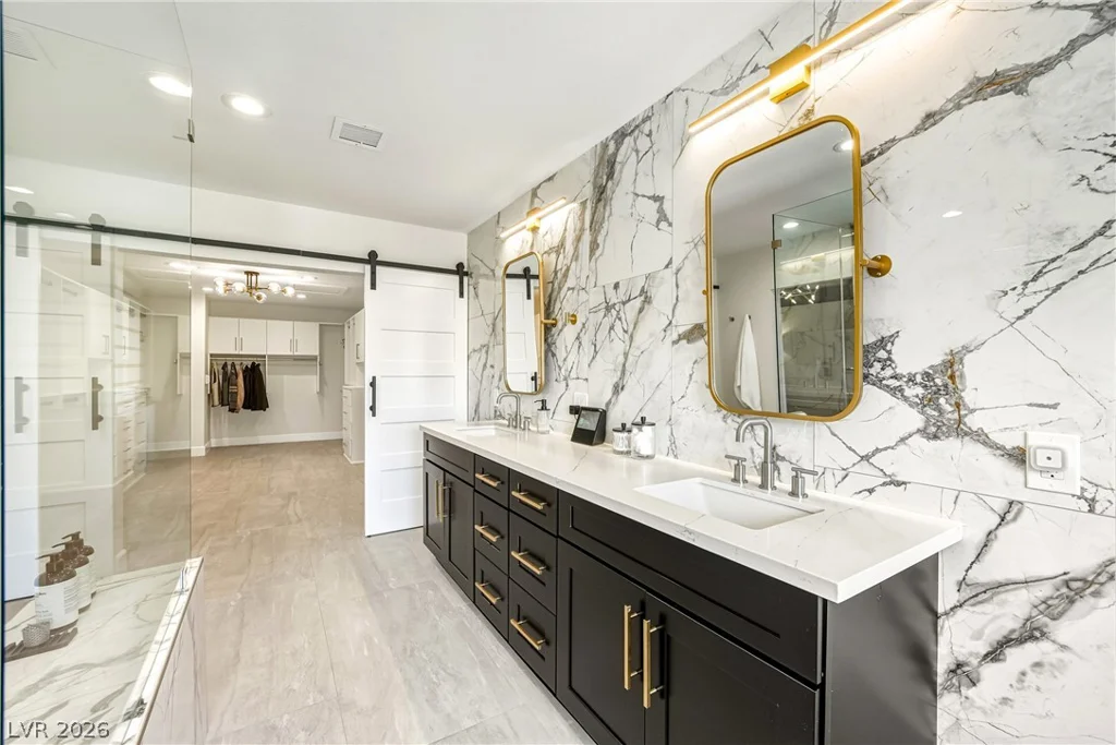 2930 Bel Air, Las Vegas, NV 89109
