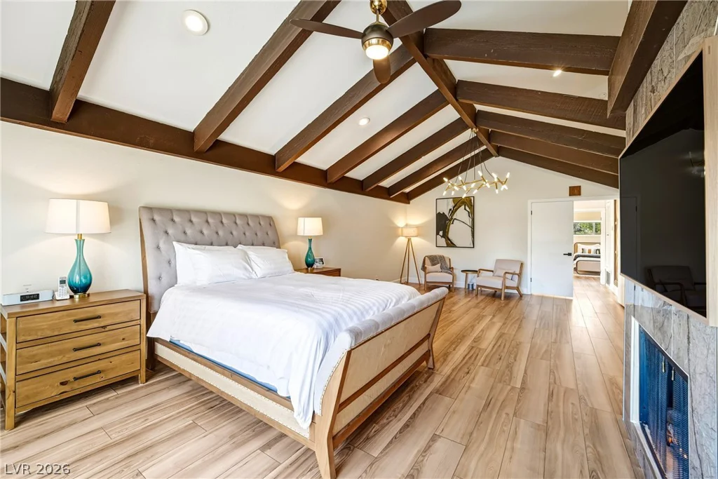 2930 Bel Air, Las Vegas, NV 89109