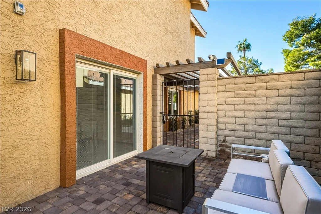 2930 Bel Air, Las Vegas, NV 89109