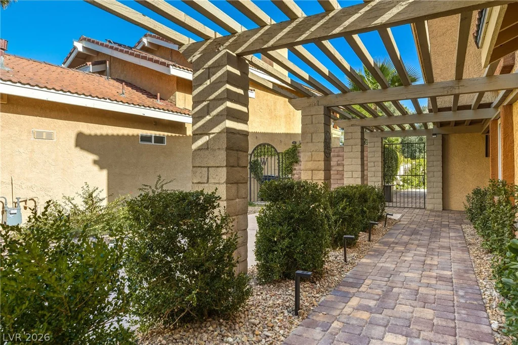 2930 Bel Air, Las Vegas, NV 89109