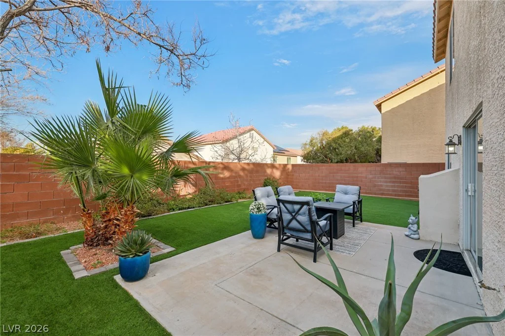 9648 Christine View, Las Vegas, NV 89129