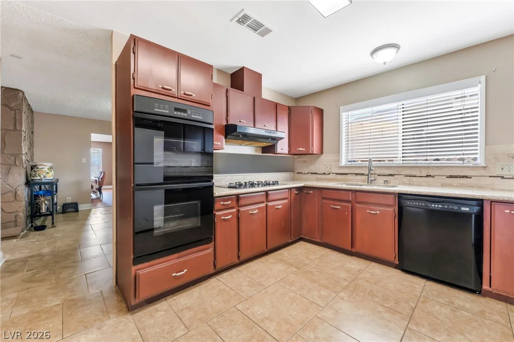 5391 Aston, Las Vegas, NV 89142