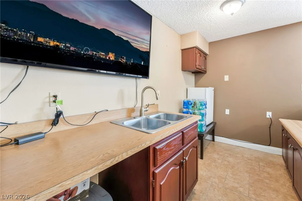 5391 Aston, Las Vegas, NV 89142