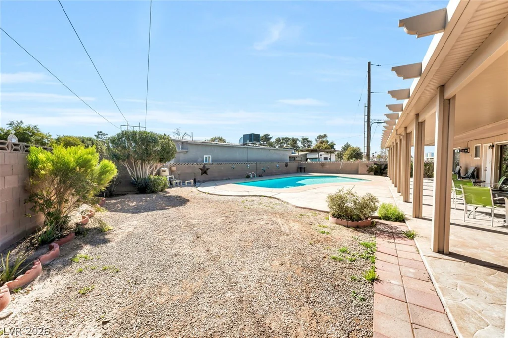 5391 Aston, Las Vegas, NV 89142