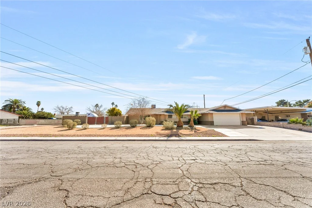 5391 Aston, Las Vegas, NV 89142