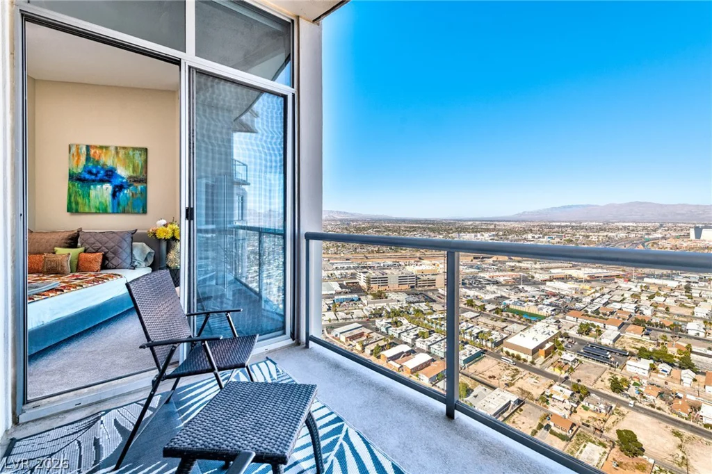 200 Sahara, Las Vegas, NV 89102