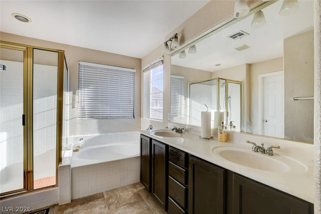 540 Big Lake, Henderson, NV 89002