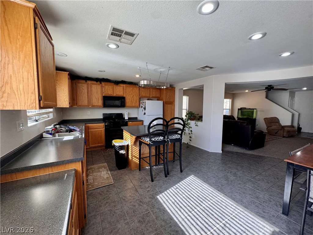 79 Lockheed, Las Vegas, NV 89183