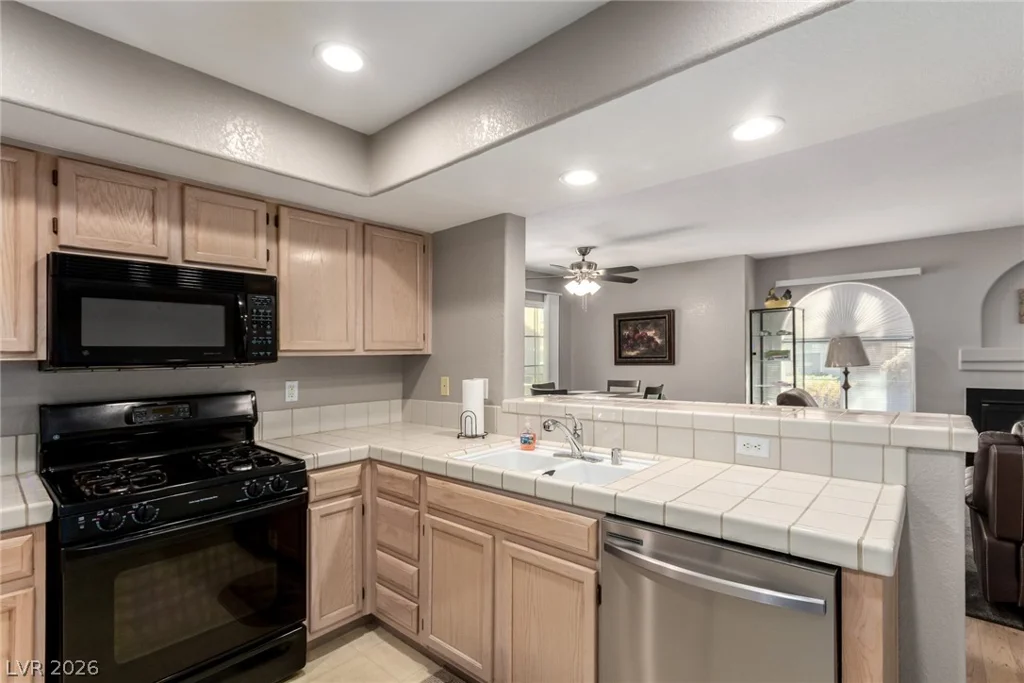 7950 Flamingo, Las Vegas, NV 89147