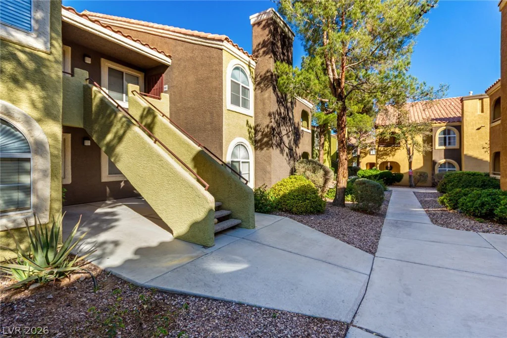 7950 Flamingo, Las Vegas, NV 89147