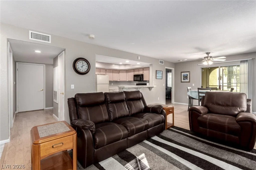 7950 Flamingo, Las Vegas, NV 89147