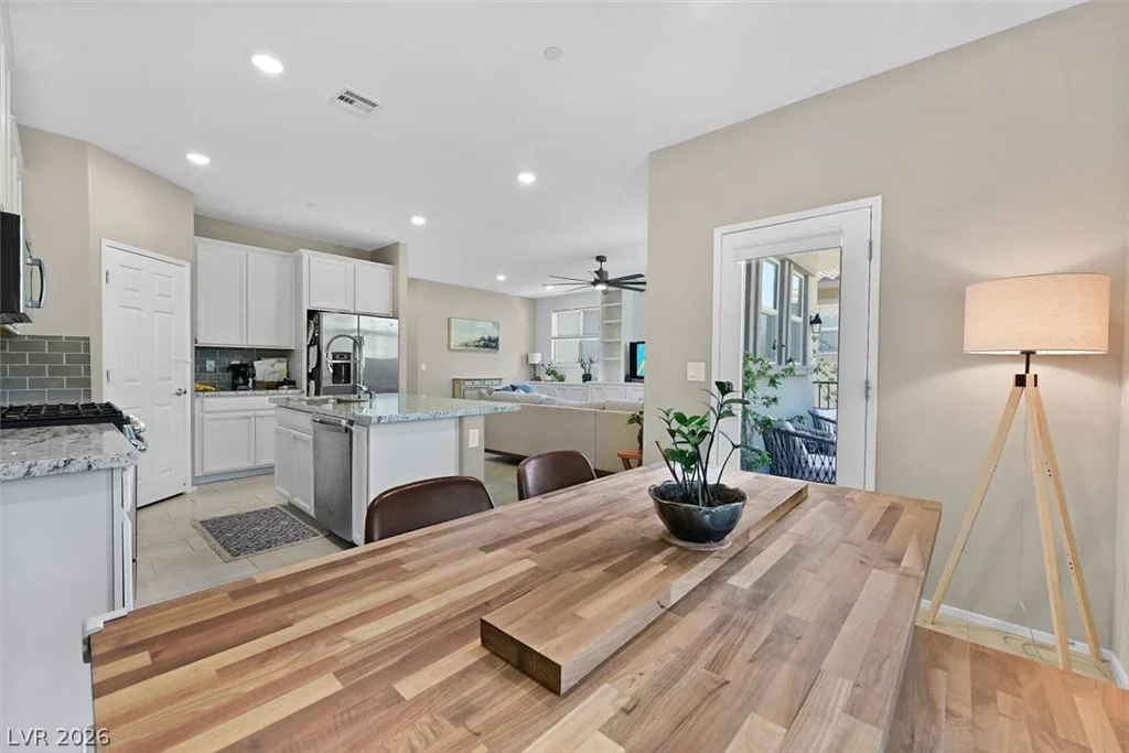 97 Lomita Heights, Las Vegas, NV 89138