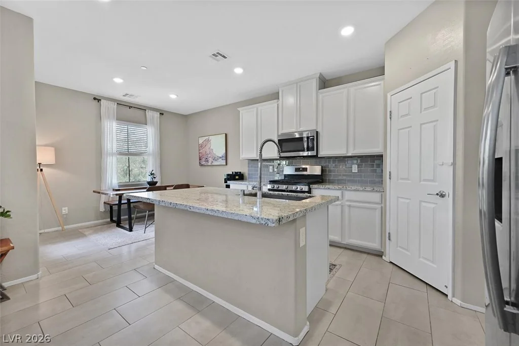 97 Lomita Heights, Las Vegas, NV 89138