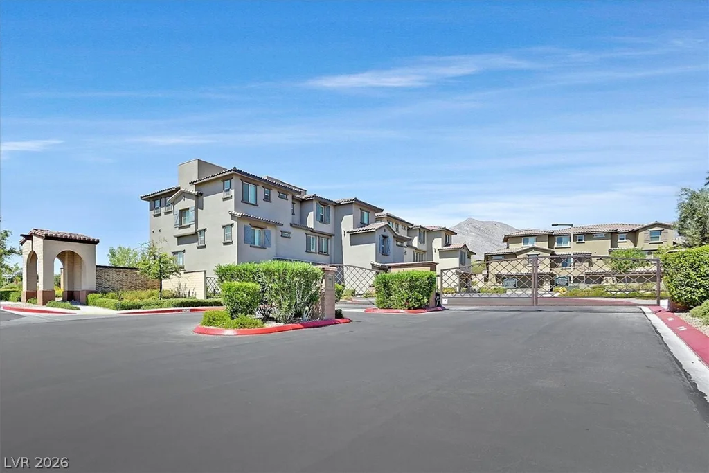 97 Lomita Heights, Las Vegas, NV 89138