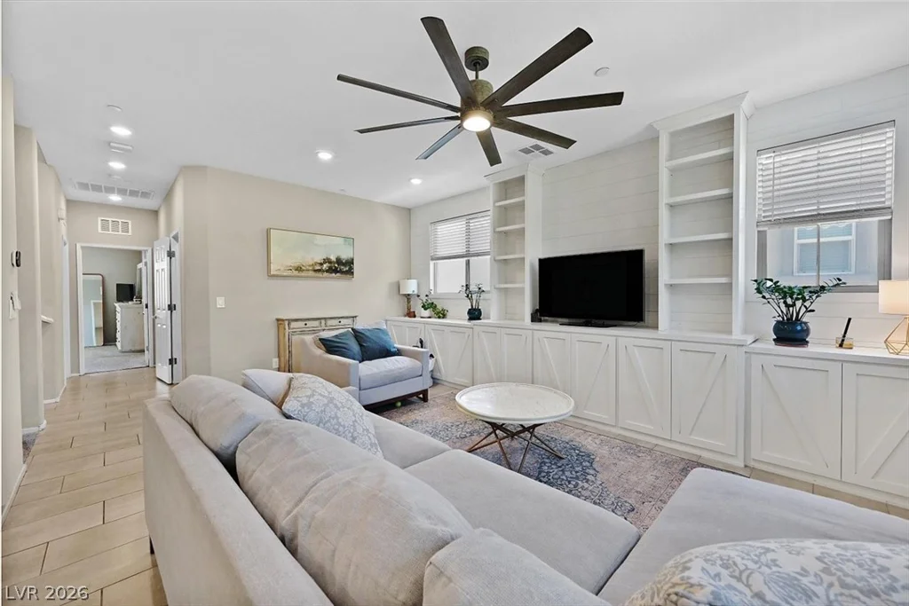 97 Lomita Heights, Las Vegas, NV 89138