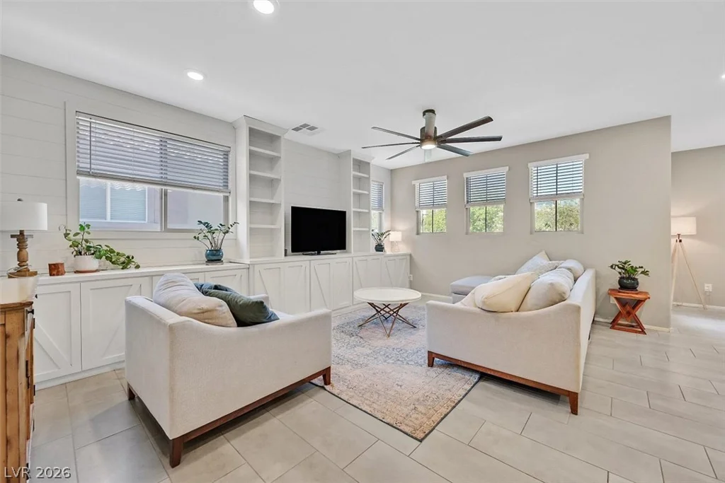97 Lomita Heights, Las Vegas, NV 89138