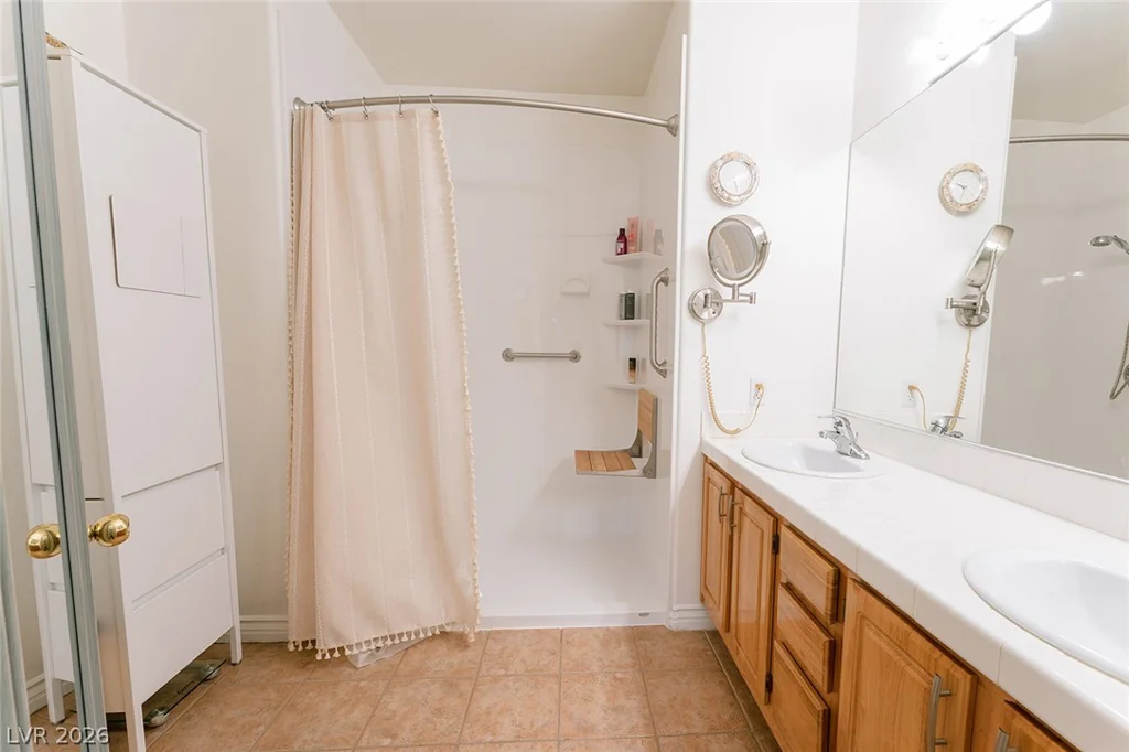 4920 Black Bear, Las Vegas, NV 89149