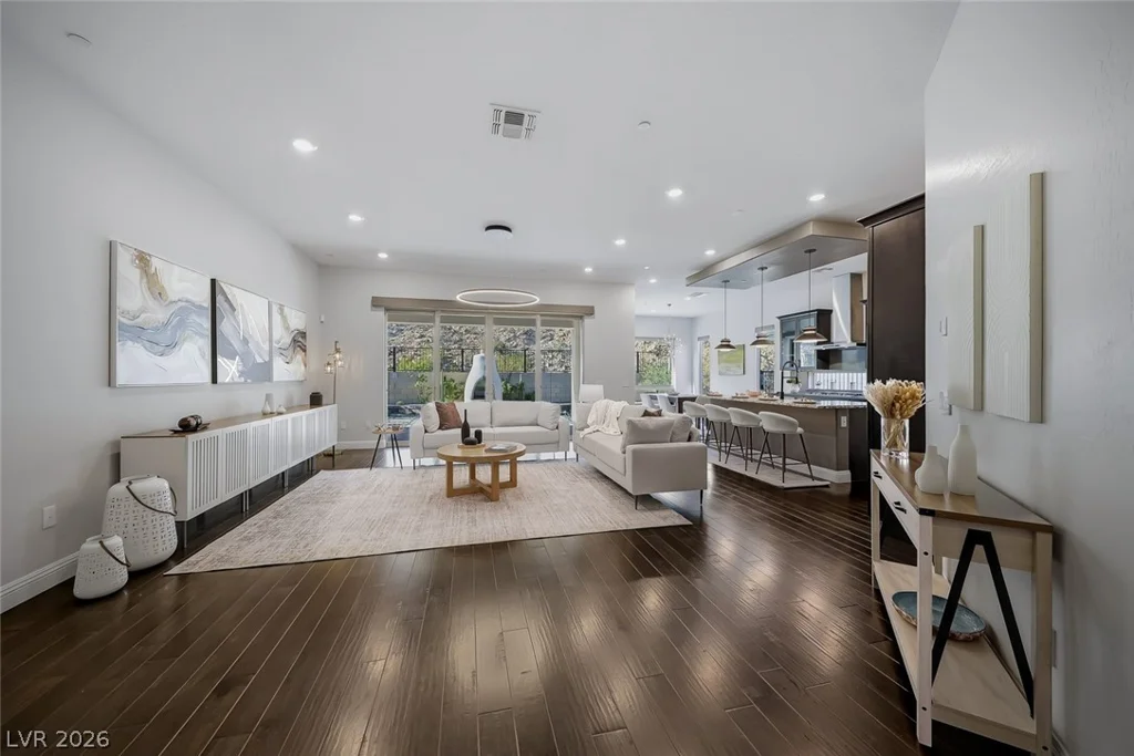 125 Mirage View, Henderson, NV 89011
