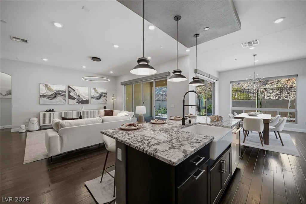 125 Mirage View, Henderson, NV 89011
