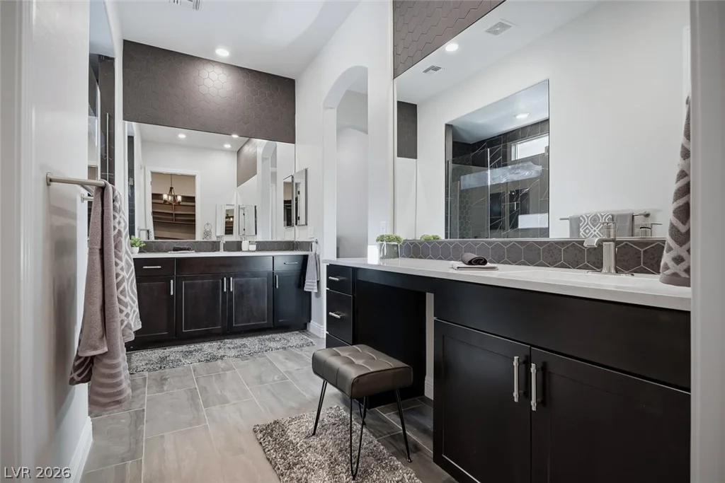 125 Mirage View, Henderson, NV 89011