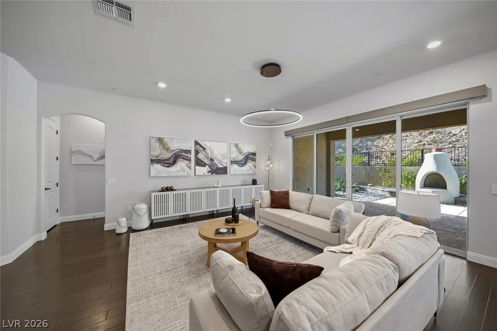 125 Mirage View, Henderson, NV 89011