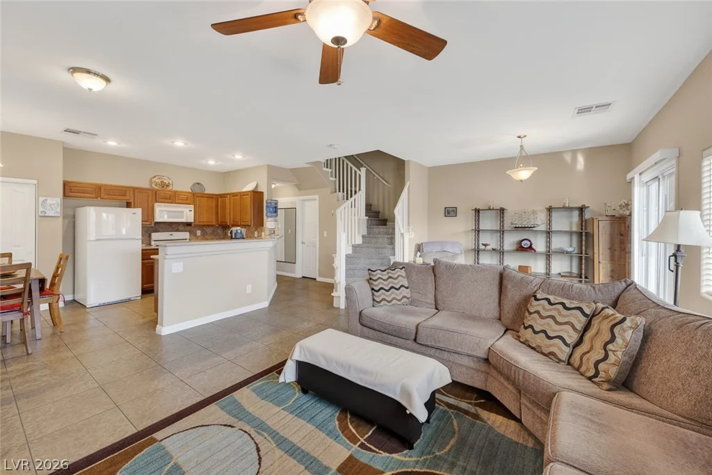 8725 Traveling Breeze, Las Vegas, NV 89178