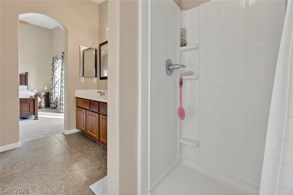 8725 Traveling Breeze, Las Vegas, NV 89178