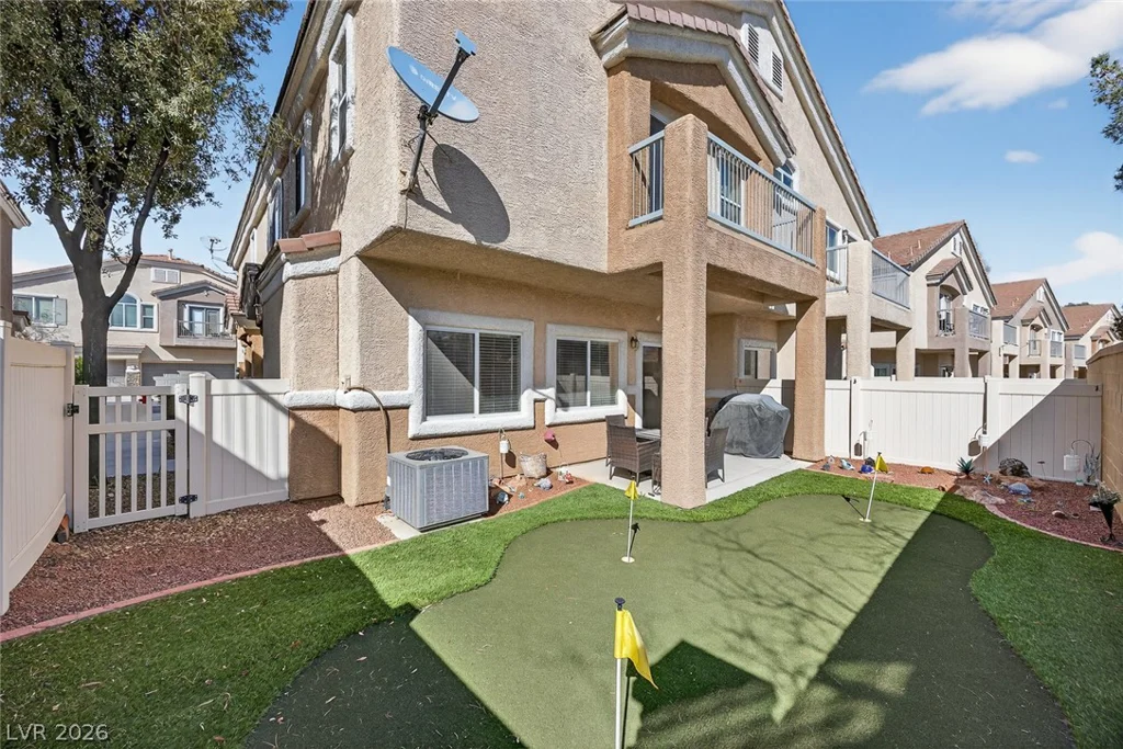 8725 Traveling Breeze, Las Vegas, NV 89178
