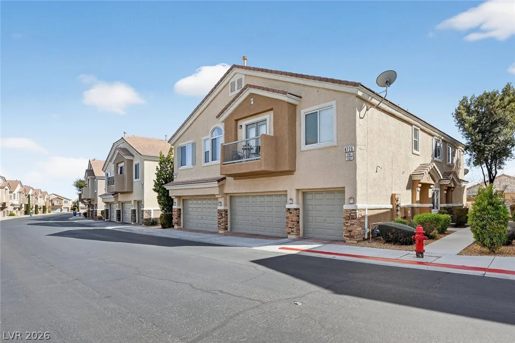 8725 Traveling Breeze, Las Vegas, NV 89178