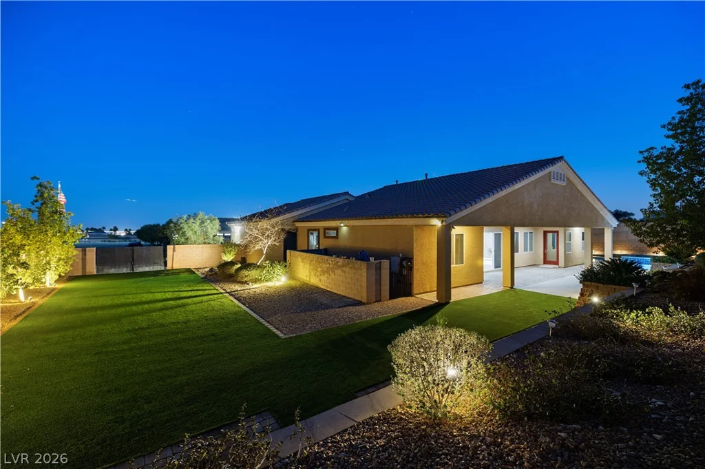 5565 Grand Canyon, Las Vegas, NV 89149