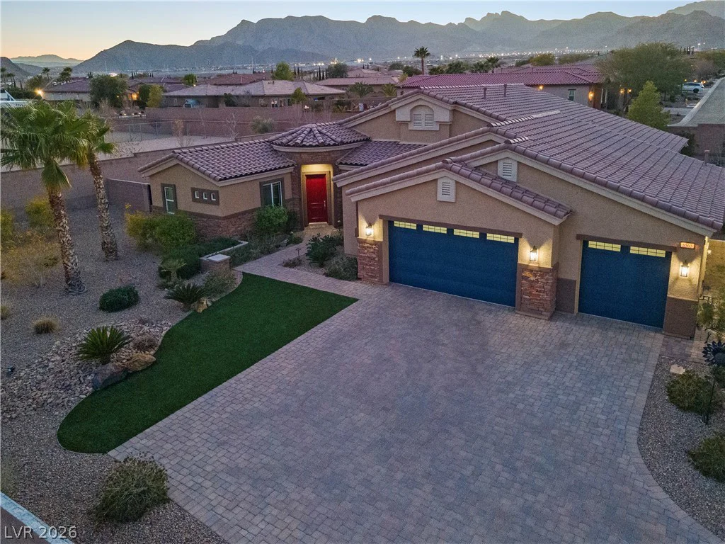 5565 Grand Canyon, Las Vegas, NV 89149