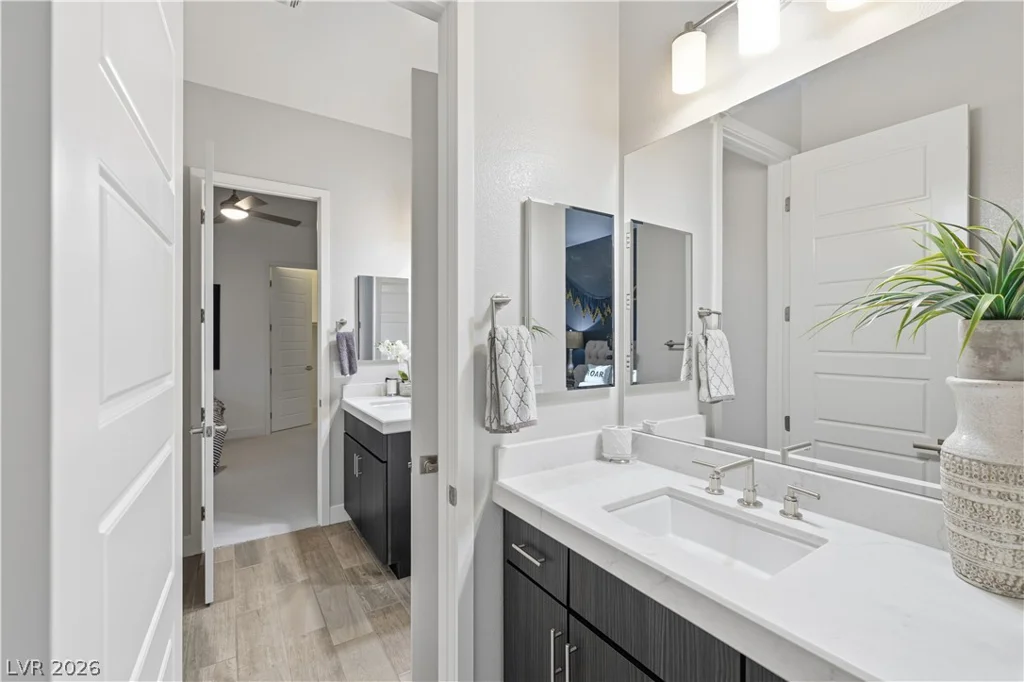 5565 Grand Canyon, Las Vegas, NV 89149