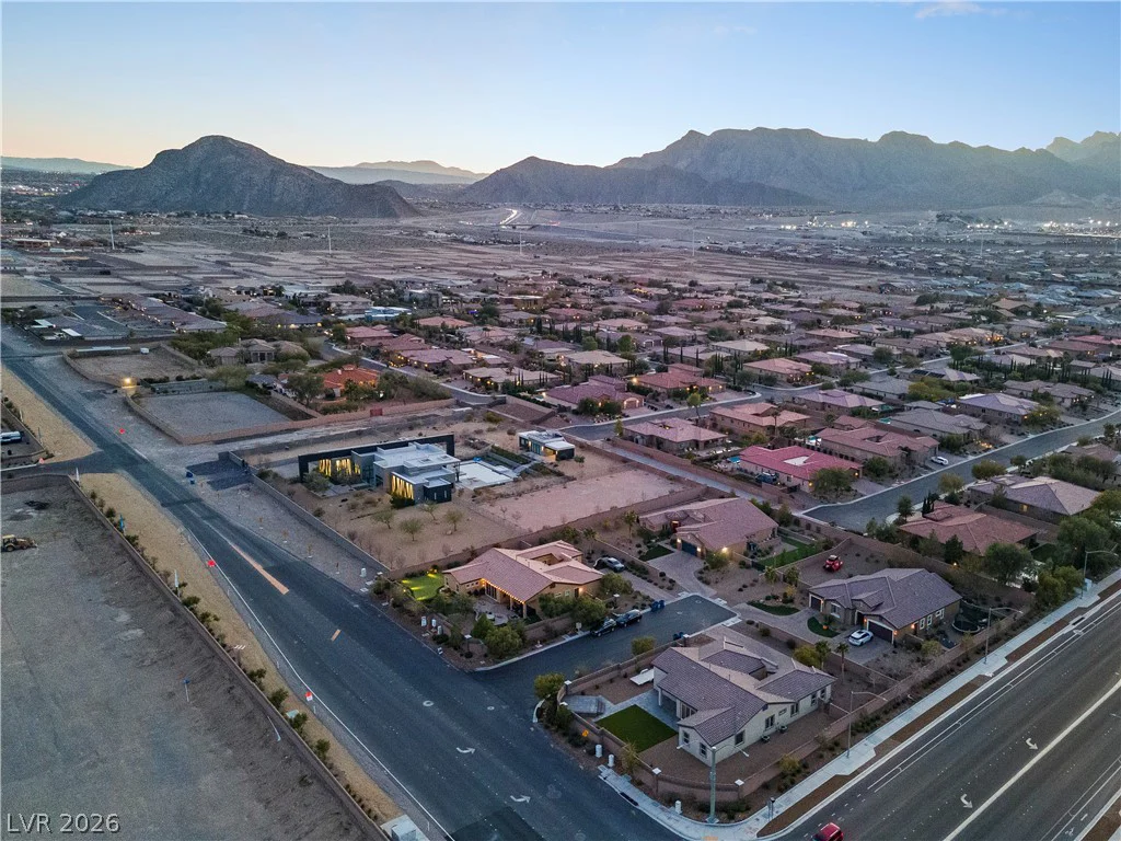5565 Grand Canyon, Las Vegas, NV 89149