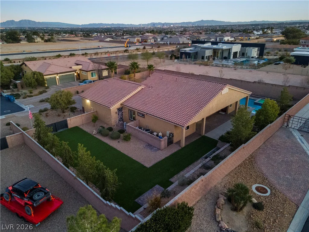 5565 Grand Canyon, Las Vegas, NV 89149