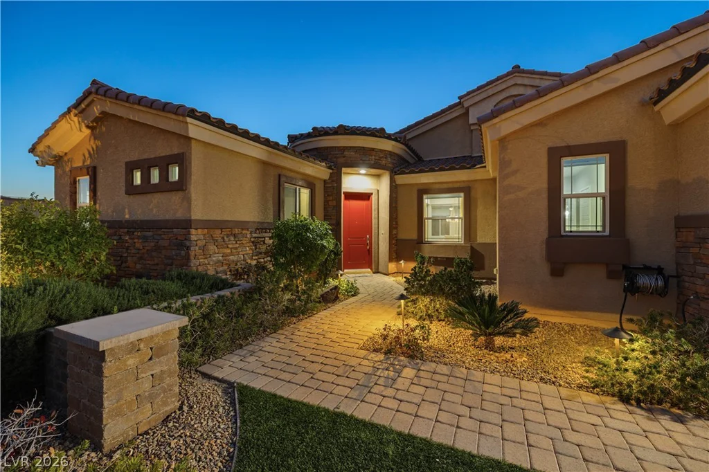 5565 Grand Canyon, Las Vegas, NV 89149