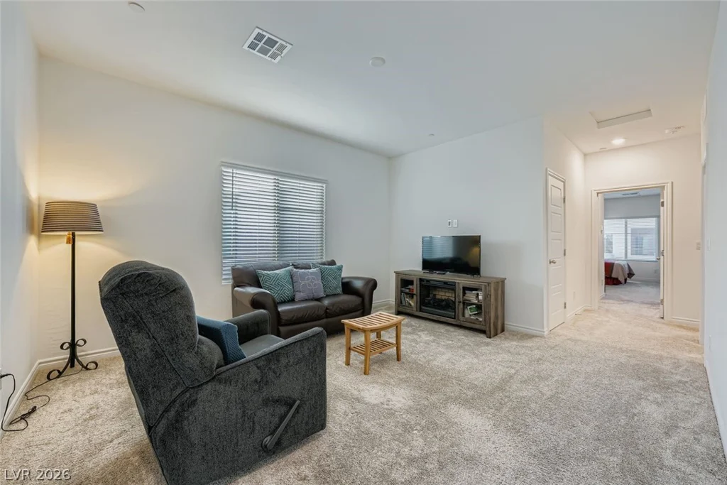600 Carriage Hill, Las Vegas, NV 89138