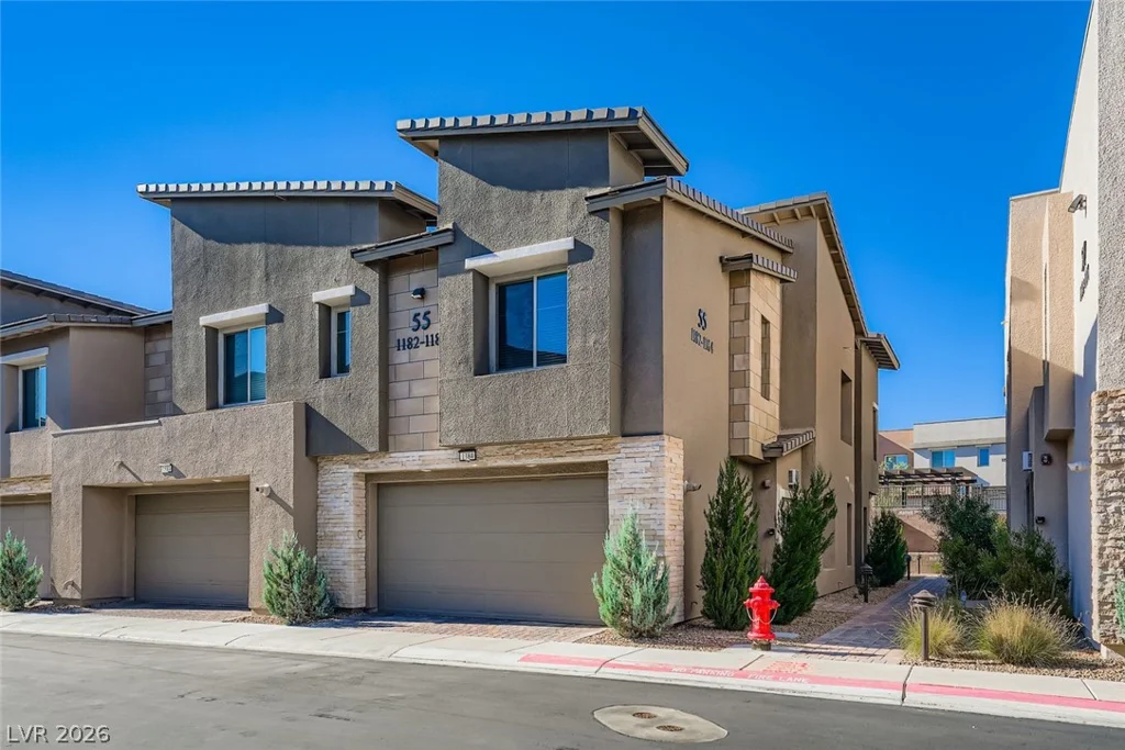 600 Carriage Hill, Las Vegas, NV 89138