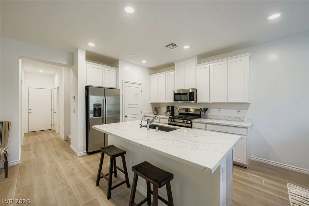 600 Carriage Hill, Las Vegas, NV 89138