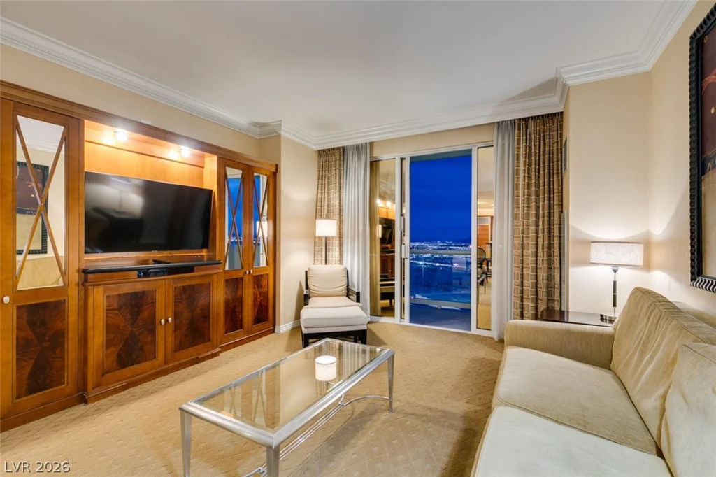 145 HARMON, Las Vegas, NV 89109