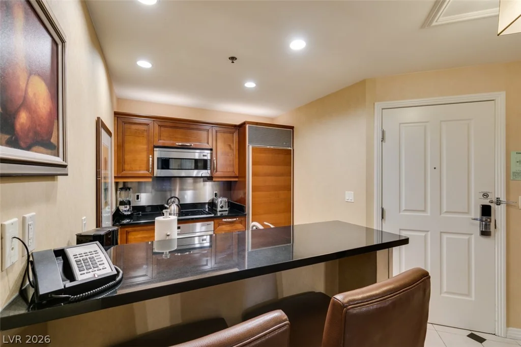 145 HARMON, Las Vegas, NV 89109