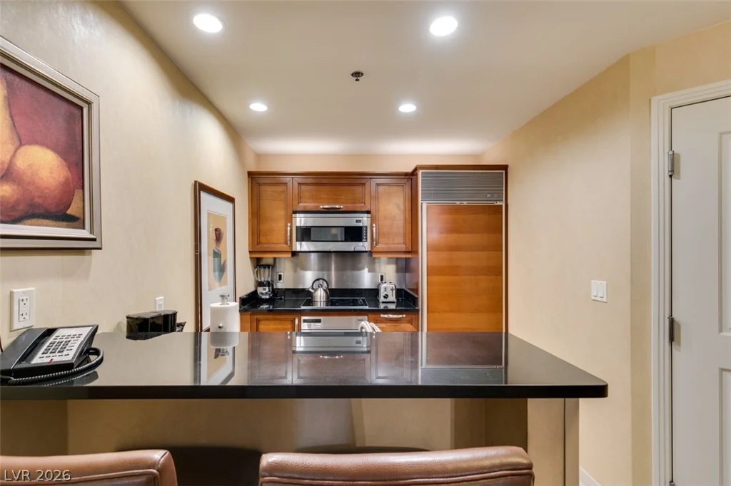 145 HARMON, Las Vegas, NV 89109