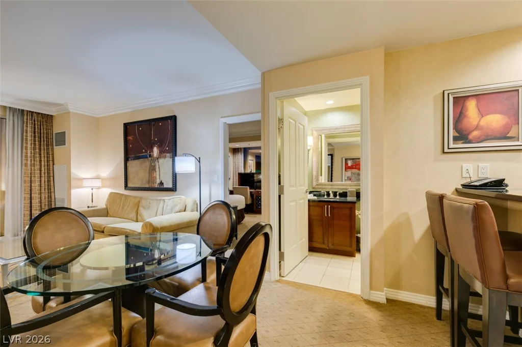 145 HARMON, Las Vegas, NV 89109