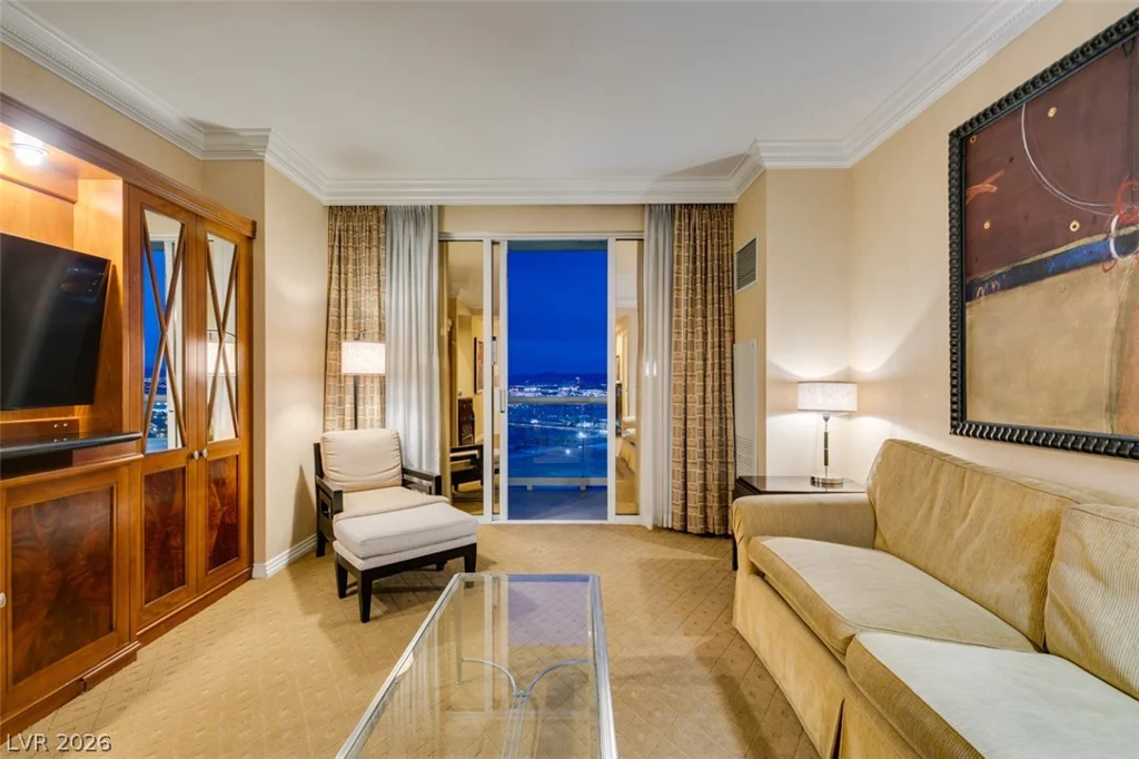 145 HARMON, Las Vegas, NV 89109