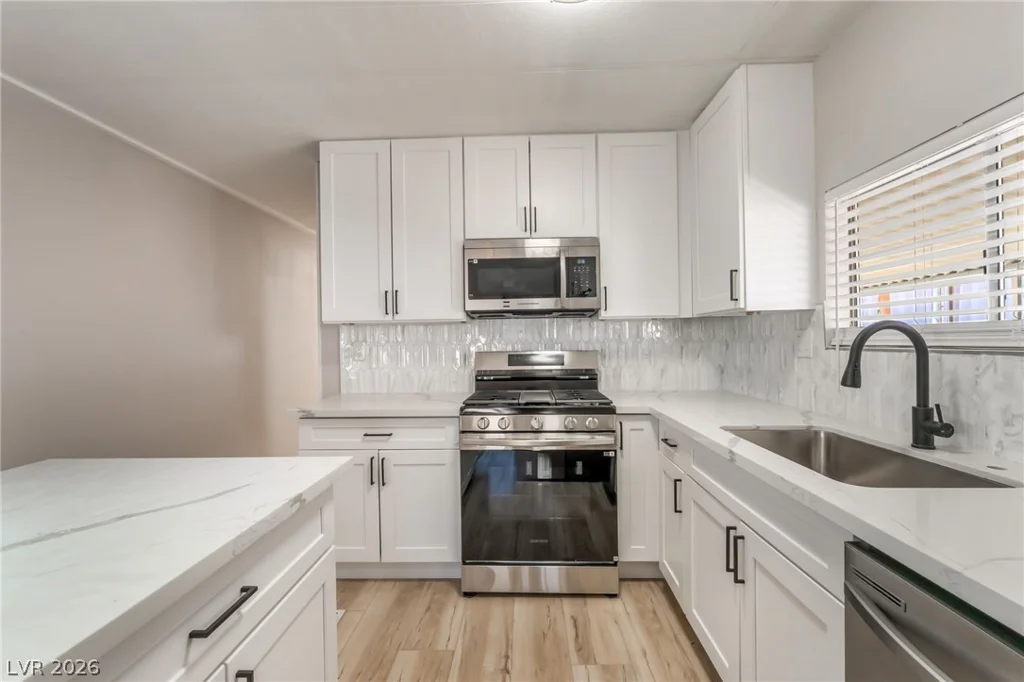 3342 Isle Royale, Las Vegas, NV 89122