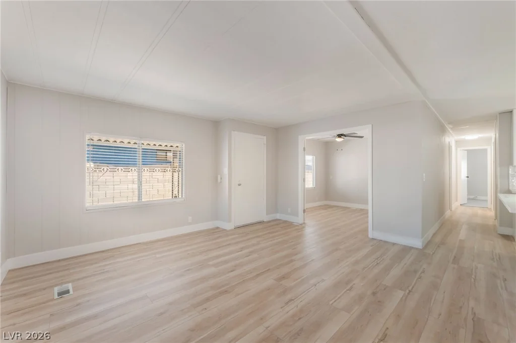 3342 Isle Royale, Las Vegas, NV 89122