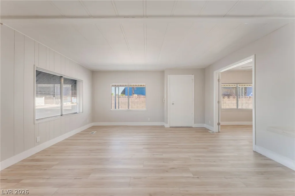 3342 Isle Royale, Las Vegas, NV 89122