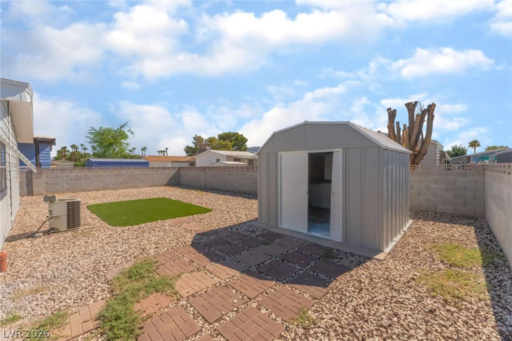 3342 Isle Royale, Las Vegas, NV 89122