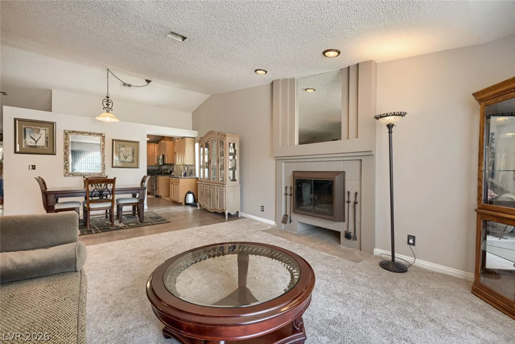 7671 Jones, Las Vegas, NV 89131